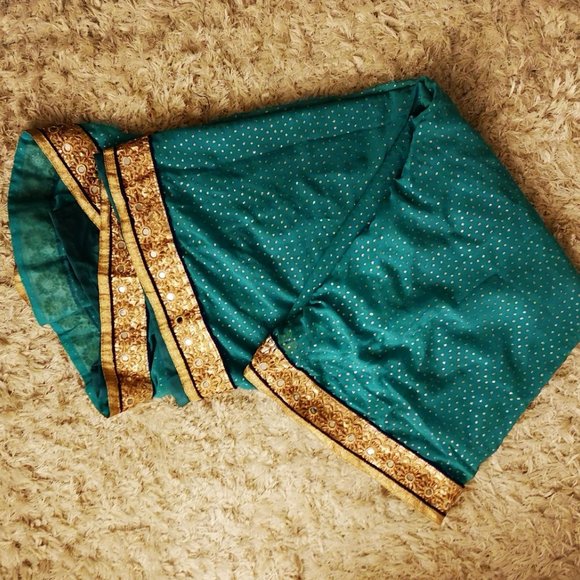 Beautiful Sari, slip and top | Like new - Picture 5 of 7